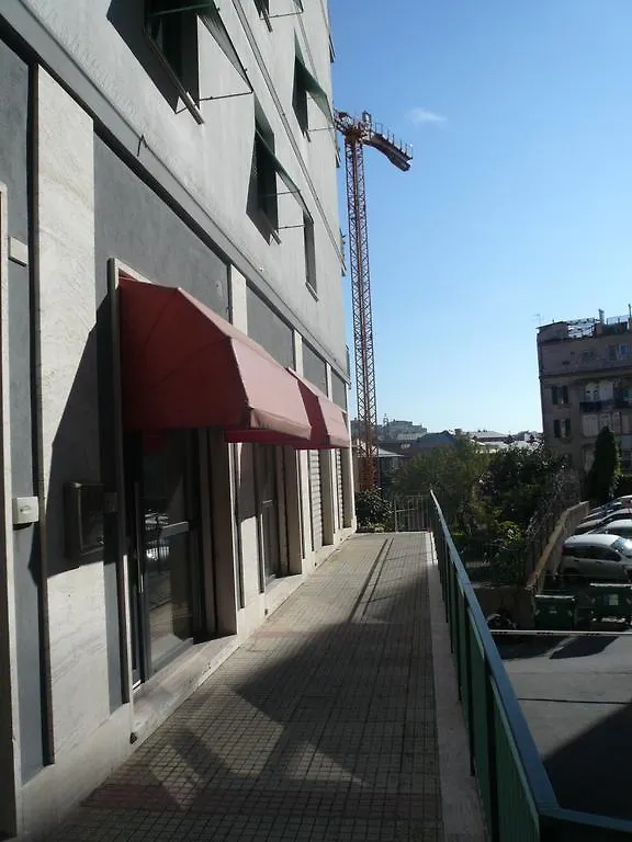 Centrale & Parking Gênes